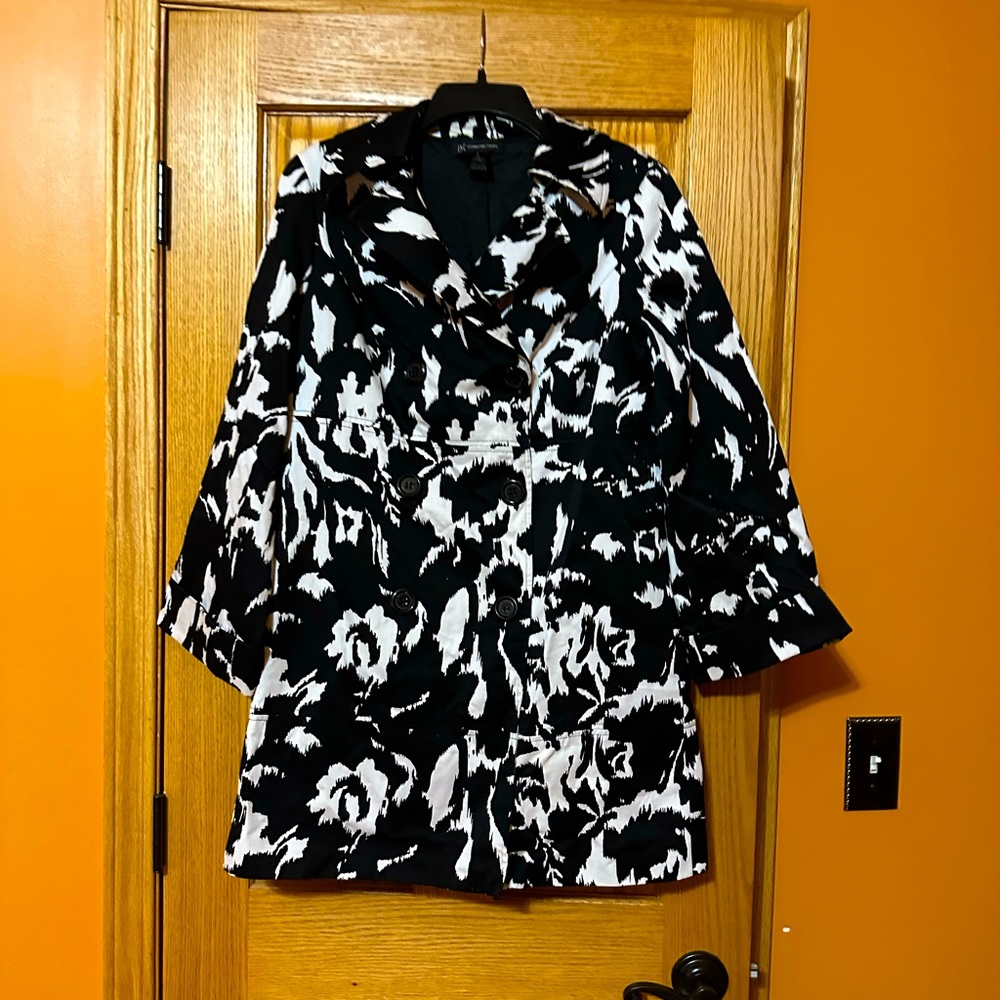 INC cotton trench.  Black and white large print.  Size L.